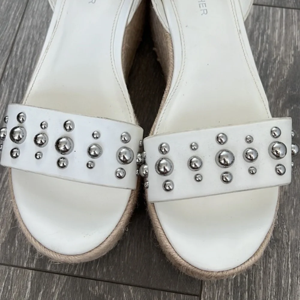 Marc Fisher Wedge ESPADRILLE PLATFORM SANDAL Studded Wrap around ankle size 8